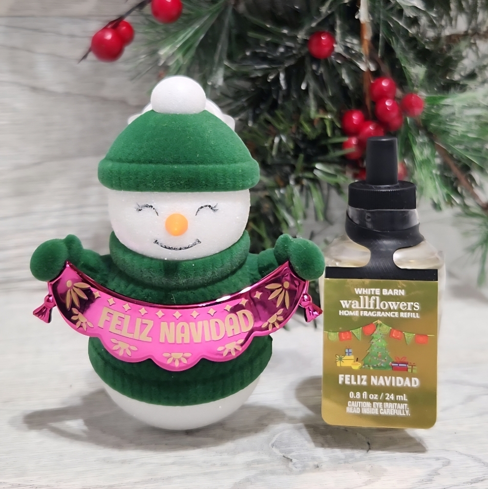 Bath & Body Works Snowman Felix Navidad(Champurrado)Lightup Wallflower & Refill